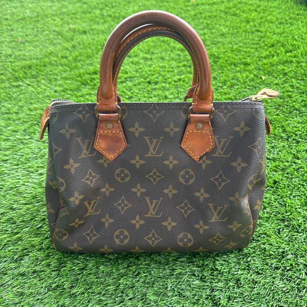 Vintage Louis Vuitton Speedy 25 Bag